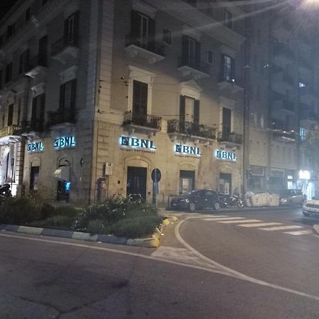 Garibaldi Centro Apartment Bari Bagian luar foto